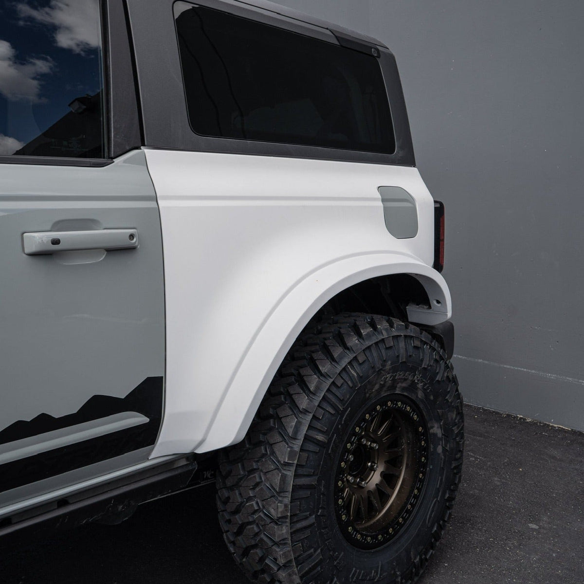 2021-2025 Ford Bronco 2-Door Rear Quarter Kit