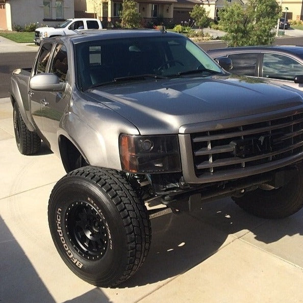 2007 GMC Sierra Fiberglass Fenders