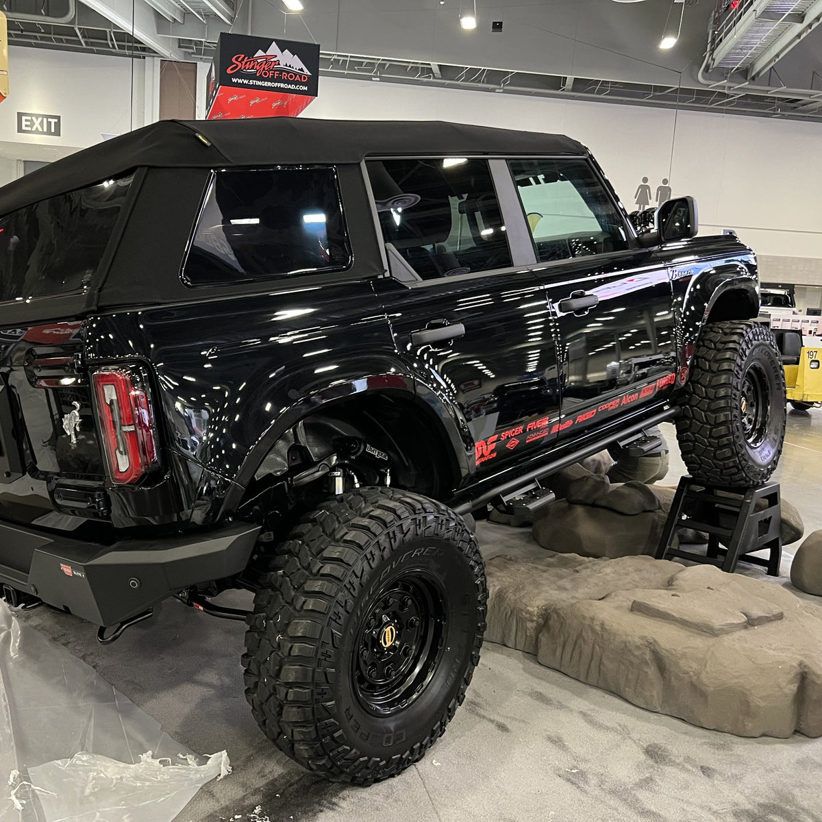 2021-2025 Ford Bronco 4-Door Rear Quarter Kit